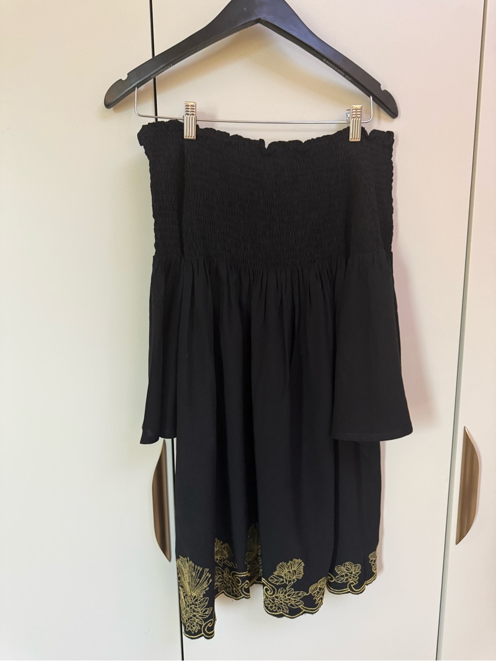 NWT Kahulalea Aulia Off Shoulder Black Gold Embroidered Dress M - Picture 4 of 7